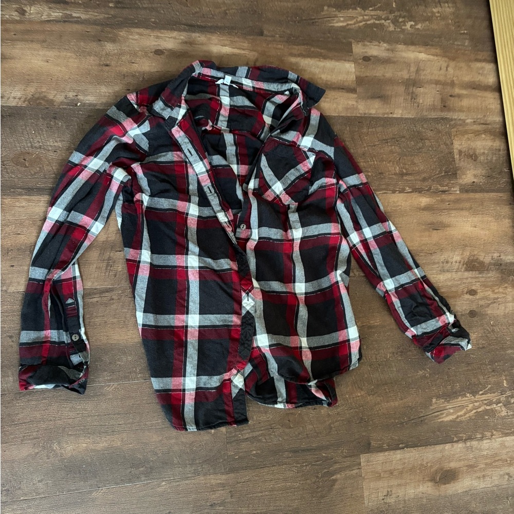 Plaid women’s Shirt in Red and Black